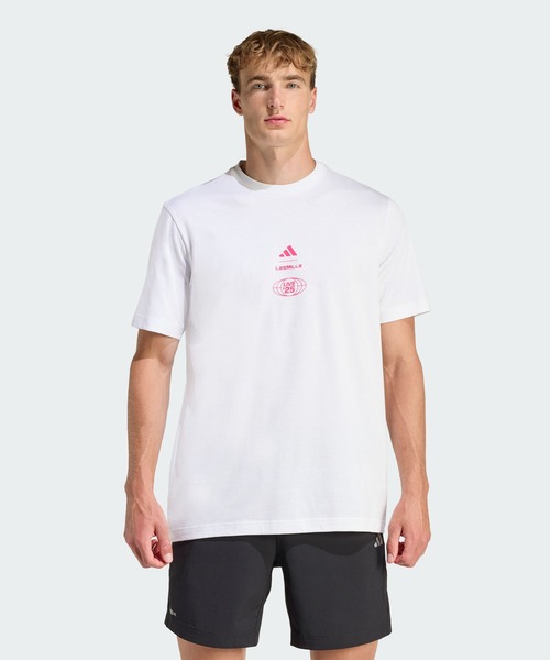 adidas(アディダス)の「Les Mills ツアーグラフィックTシャツ / アディダス adidas(Tシャツ/カットソー・メンズ・ホワイト・XX-LARGE/XX-SMALL/3XL/LARGE/MEDIUM/SMALL/X-LARGE/X-SMALL)」の2枚目の写真