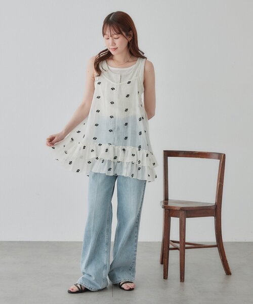 DISCOAT(ディスコート)の「花柄刺繍キャミチュニック(キャミソール・レディース・アイボリー/ブラック・FREE)」の21枚目の写真