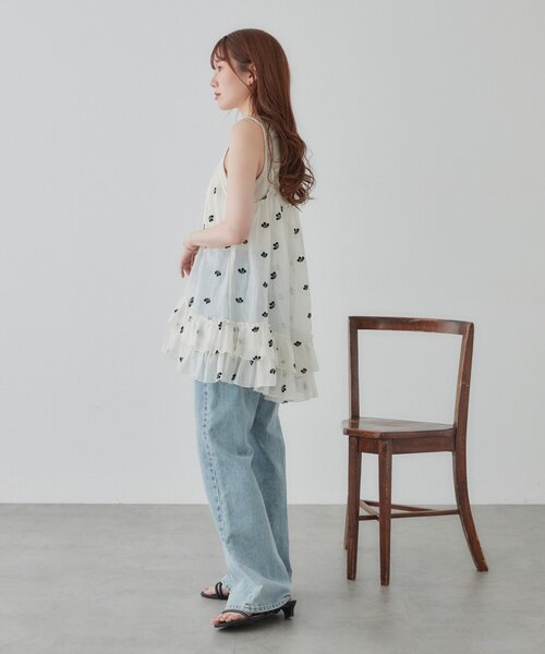 DISCOAT(ディスコート)の「花柄刺繍キャミチュニック(キャミソール・レディース・アイボリー/ブラック・FREE)」の22枚目の写真