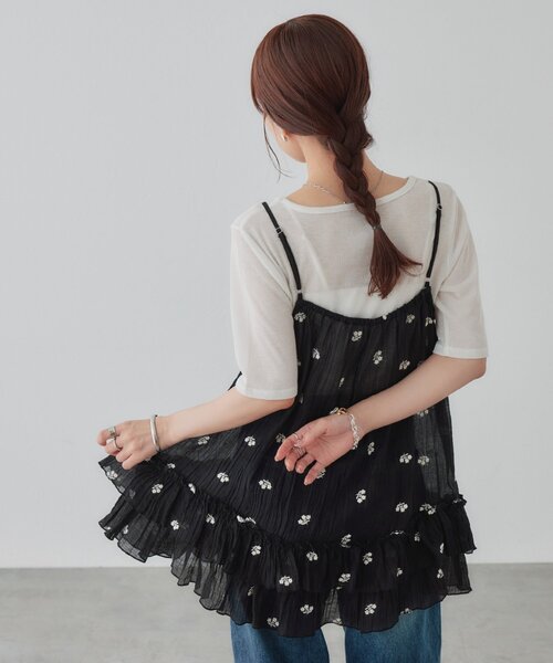 DISCOAT(ディスコート)の「花柄刺繍キャミチュニック(キャミソール・レディース・アイボリー/ブラック・FREE)」の11枚目の写真