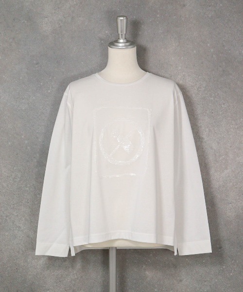 STUDIO PICONE(スタジオピッコーネ)の「コットン混スパンコール刺繍プルオーバー(Tシャツ/カットソー・レディース・ホワイト/ベージュ/ブラック・LL/L/M)」の2枚目の写真