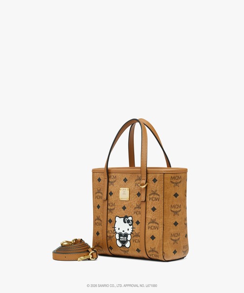 MCM（エムシーエム）の「MCM x HELLO KITTY Toni トップジップ ショッパーバッグ（トートバッグ・レディース・ブラック/ライトピンク/ベージュ・ONE SIZE）」の4枚目の写真
