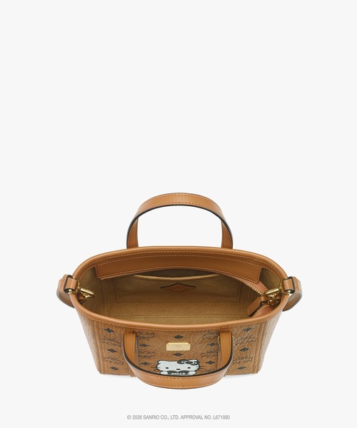 MCM（エムシーエム）の「MCM x HELLO KITTY Toni トップジップ ショッパーバッグ（トートバッグ・レディース・ブラック/ライトピンク/ベージュ・ONE SIZE）」の5枚目の写真