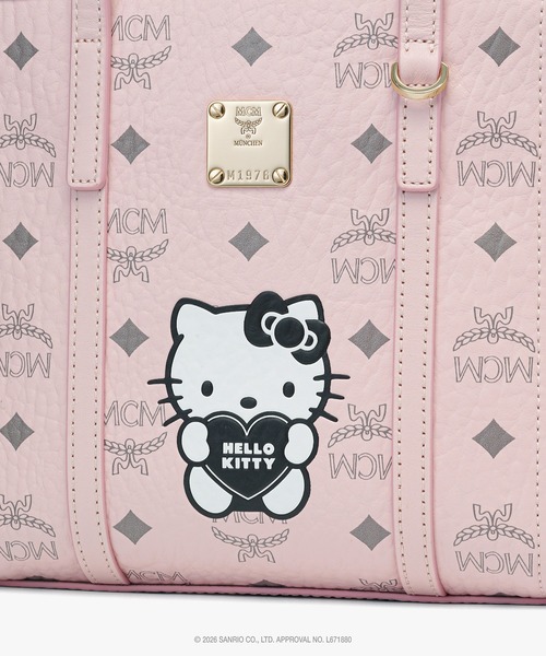 MCM（エムシーエム）の「MCM x HELLO KITTY Toni トップジップ ショッパーバッグ（トートバッグ・レディース・ブラック/ライトピンク/ベージュ・ONE SIZE）」の12枚目の写真
