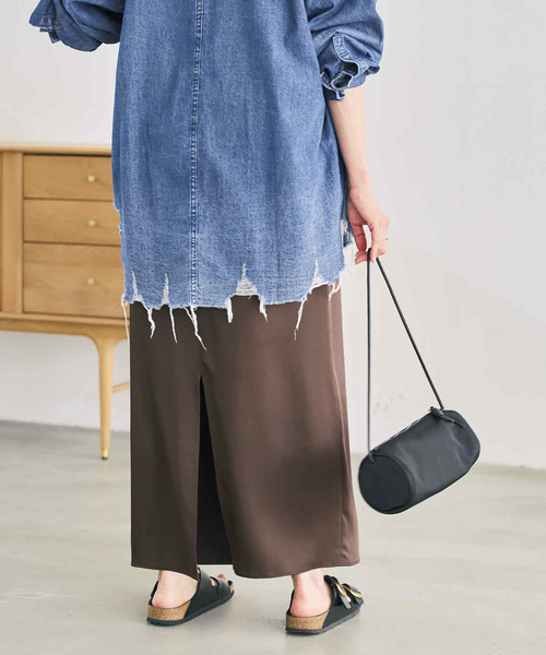 Spick & Span(スピックアンドスパン)の「サテンイージーIラインスカート(スカート・レディース・ブラック/ベージュ/ブラウン・36/38)」の20枚目の写真
