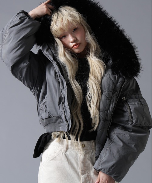 BEAVER(ビーバー)の「B omnivore/ビーオムニボー COTTON NYLON FUR BLOUSON(ブルゾン・レディース・ブラック/ベージュ・FREE)」の5枚目の写真