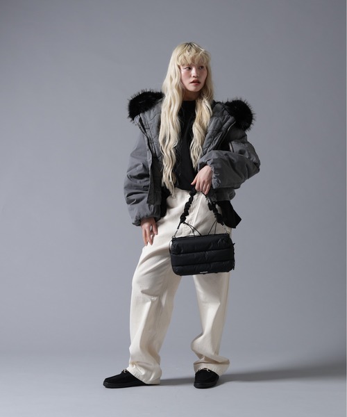 BEAVER(ビーバー)の「B omnivore/ビーオムニボー COTTON NYLON FUR BLOUSON(ブルゾン・レディース・ブラック/ベージュ・FREE)」の17枚目の写真