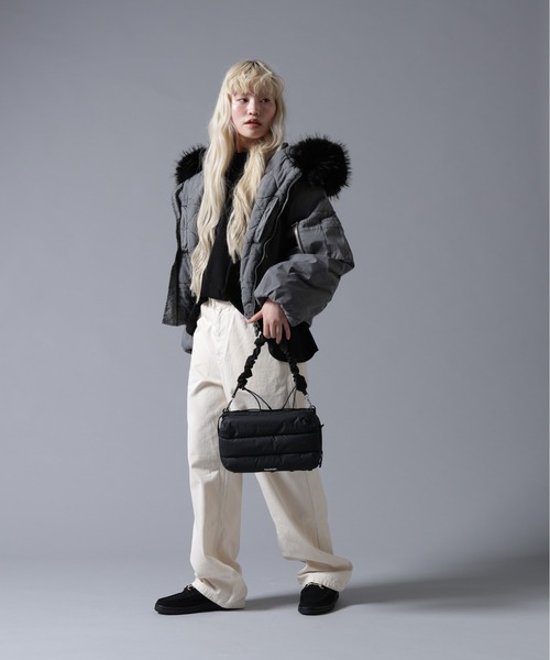 BEAVER(ビーバー)の「B omnivore/ビーオムニボー COTTON NYLON FUR BLOUSON(ブルゾン・レディース・ブラック/ベージュ・FREE)」の19枚目の写真