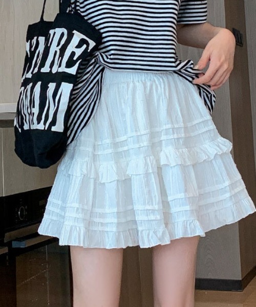 FLINEA(フリネア)の「Aラインフリルショートスカート(スカート・レディース・ホワイト/ブラック・FREE)」の5枚目の写真