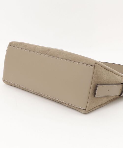 Guess（ゲス）の「NADINE Shoulder Bag ショルダーバッグ ハンドバッグ（ショルダーバッグ・レディース・ブラウン・ONE SIZE）」の10枚目の写真
