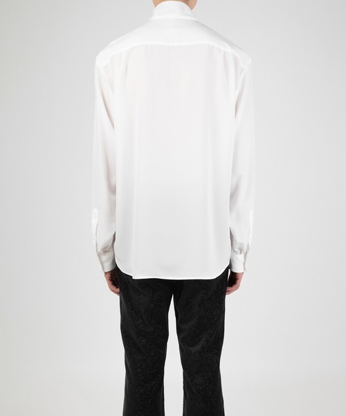 LAD MUSICIAN(ラッドミュージシャン)の「DECHINE BOW COLLAR SHIRT(Tシャツ/カットソー・メンズ・ブラック/ホワイト系/ホワイト・44/46/42)」の5枚目の写真