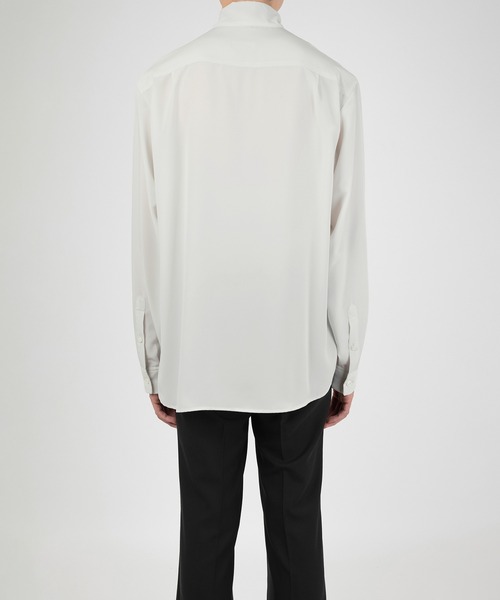LAD MUSICIAN(ラッドミュージシャン)の「DECHINE BOW COLLAR SHIRT(Tシャツ/カットソー・メンズ・ブラック/ホワイト系/ホワイト・44/46/42)」の8枚目の写真
