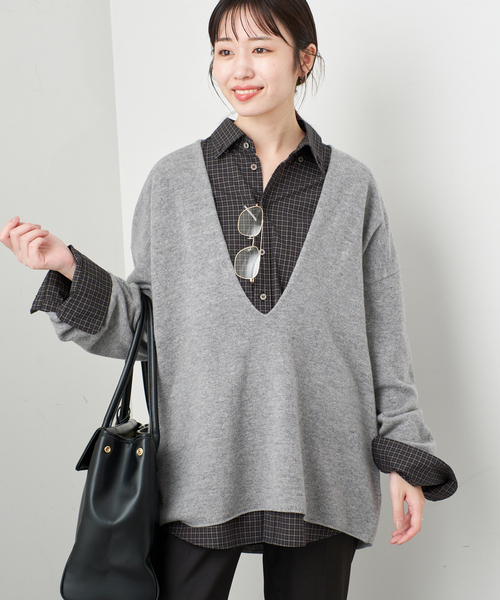 SLOBE IENA(スローブイエナ)の「《WEB限定カラーあり/》echecs Vネックプルオーバー(ニット/セーター・レディース・チャコールグレー/ピンク/カーキ/ブラック・FREE)」の12枚目の写真