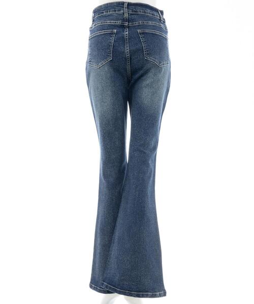 INGNI(イング)の「グリッターラメフレアデニムパンツ(デニムパンツ・レディース・ブルー系その他4・S/M)」の11枚目の写真