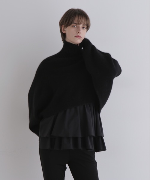 LE PHIL（ルフィル）の「◆フォックス混ハイネックニット（ニット/セーター・レディース・ベージュ/ブラック・F）」の2枚目の写真