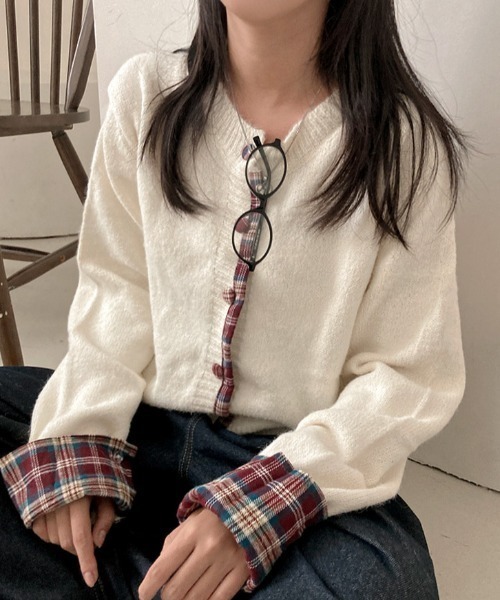 Aelina(エリナ)の「チェック柄切り替え配色ニットカーディガン(カーディガン/ボレロ・レディース・ベージュ/グレー/レッド/ネイビー・FREE)」の16枚目の写真