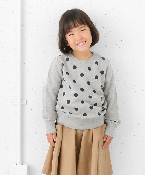 Champion（チャンピオン）の「Champion×DOORS　ドットスウェットプルオーバー（スウェット・キッズ・グレー/ネイビー・120/135/90/105）」の2枚目の写真