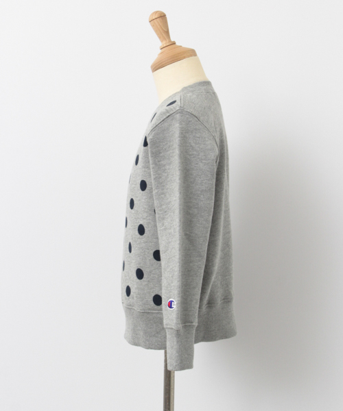 Champion（チャンピオン）の「Champion×DOORS　ドットスウェットプルオーバー（スウェット・キッズ・グレー/ネイビー・120/135/90/105）」の18枚目の写真