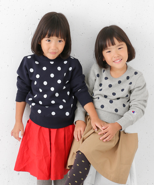 Champion（チャンピオン）の「Champion×DOORS　ドットスウェットプルオーバー（スウェット・キッズ・グレー/ネイビー・120/135/90/105）」の7枚目の写真