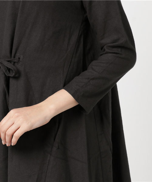 LBC（エルビーシー）の「コットンビエラ起毛ワンピース（ワンピース・レディース・ダークグレー/梅・LARGE/MEDIUM）」の10枚目の写真