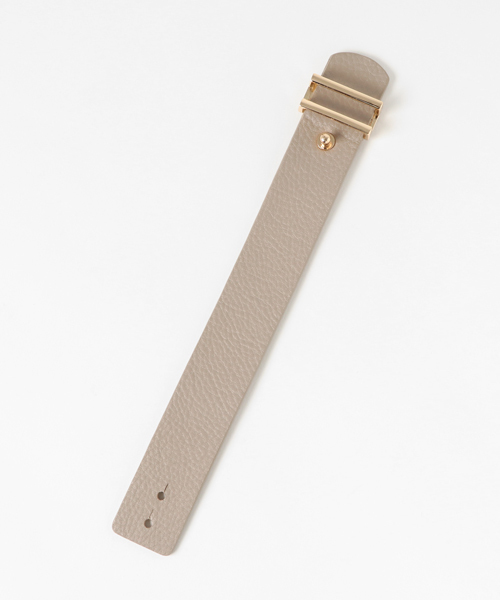 archives（アルシーヴ）の「【牛革】レザー太バングル（ブレスレット・レディース・グレー・MEDIUM）」の4枚目の写真