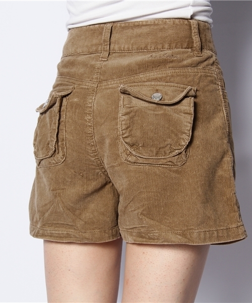 Kastane(カスタネ)の「コール天ショートパンツ(その他パンツ・レディース・ネイビー/ピンクベージュ/キャメル/ベージュ・1/2)」の6枚目の写真