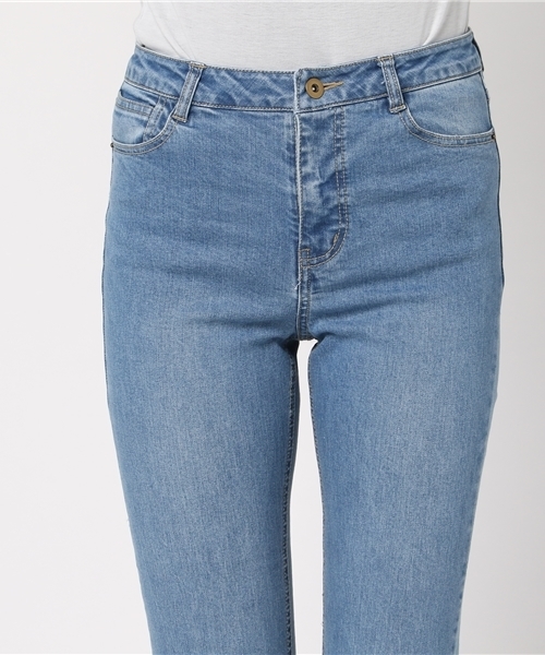 WEGO（ウィゴー）の「WEGO/ストレッチフリンジフレアデニムパンツ（デニムパンツ・レディース・インディゴブルー・LARGE/MEDIUM）」の2枚目の写真