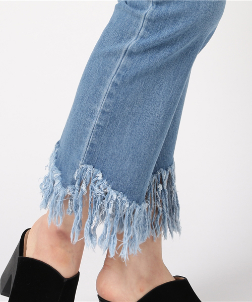 WEGO（ウィゴー）の「WEGO/ストレッチフリンジフレアデニムパンツ（デニムパンツ・レディース・インディゴブルー・LARGE/MEDIUM）」の5枚目の写真