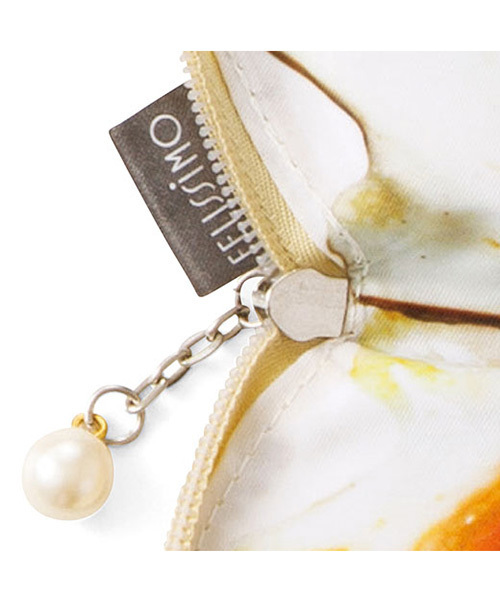 YOU+MORE!(ユーモア)の「妄想工作所さんと作った魚の開きポーチ (ポーチ・レディース・グレー/レッド/ホワイト・ONE SIZE)」の8枚目の写真