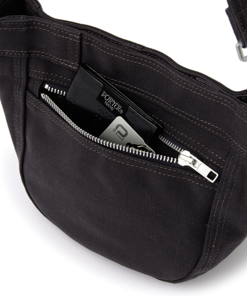 PORTER ワーカー ショルダーバッグ ポーター PORTER（ポーター）の「PORTER WORKER SHOULDER BAG SMALL <B印