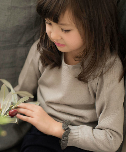 Catherine Cottage（キャサリンコテージ）の「バイカラーフリルニット（ニット/セーター・キッズ・グレー系その他3/パープル系その他3/ブラック系その他3・110/120/130/140/150/160/100）」の3枚目の写真