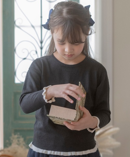 Catherine Cottage（キャサリンコテージ）の「バイカラーフリルニット（ニット/セーター・キッズ・グレー系その他3/パープル系その他3/ブラック系その他3・110/120/130/140/150/160/100）」の4枚目の写真