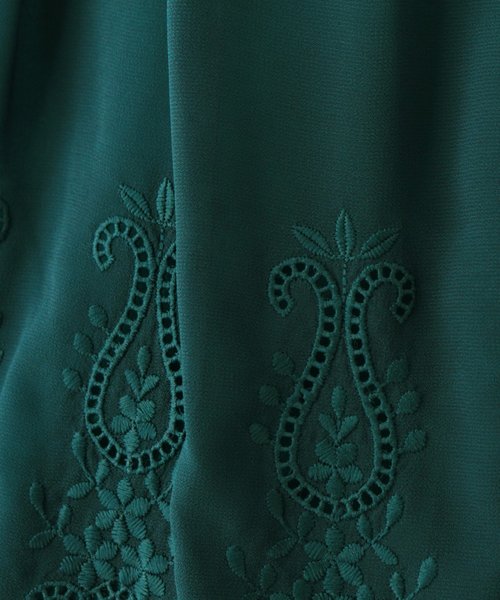 grove(グローブ)の「刺繍スカラップヘムブラウス(シャツ/ブラウス・レディース・ネイビー/オフホワイト/ピンク/イエロー/グリーン・02/03)」の12枚目の写真