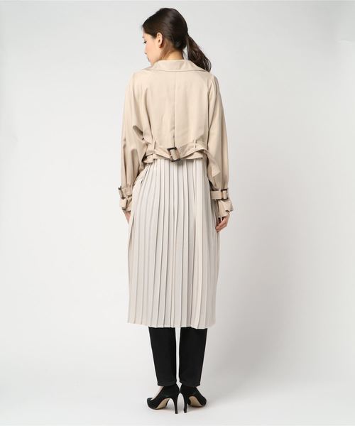 PICCIN(ピッチン)の「バックプリーツトレンチコート(トレンチコート・レディース・ベージュ/ネイビー/カーキ・MEDIUM/LARGE)」の4枚目の写真