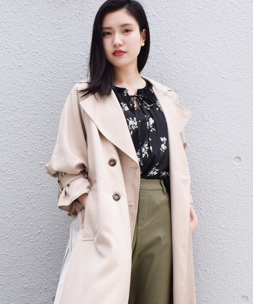 PICCIN(ピッチン)の「バックプリーツトレンチコート(トレンチコート・レディース・ベージュ/ネイビー/カーキ・MEDIUM/LARGE)」の12枚目の写真