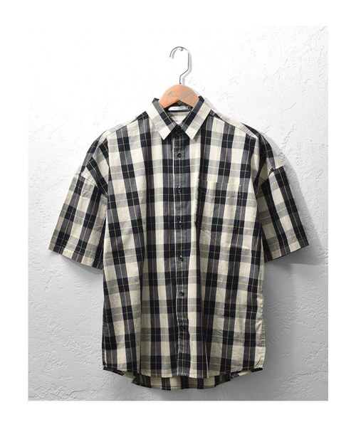 MinoriTY（マイノリティ）の「ブリティッシュチェックビックシャツ/半袖（シャツ/ブラウス・メンズ・ベージュ/グレー・M/L）」の6枚目の写真