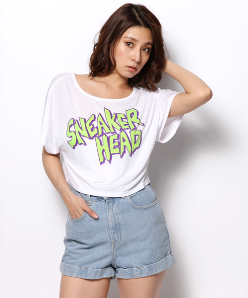 DANCE LB-03（ダンス エルビー・ゼロスリー）の「SNEAKER　Tシャツ（Tシャツ/カットソー・レディース・ホワイト系/ブラック系/イエロー系・FREE）」の2枚目の写真