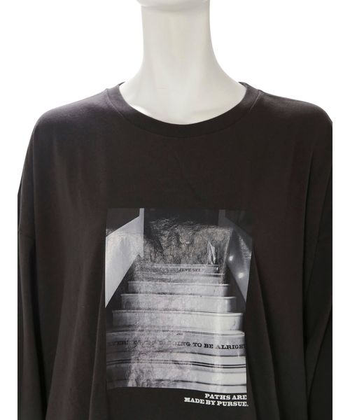 Ungrid(アングリッド)の「フォトプリントロングスリーブTee(Tシャツ/カットソー・レディース・ブラック/オフホワイト/モカ・FREE)」の21枚目の写真