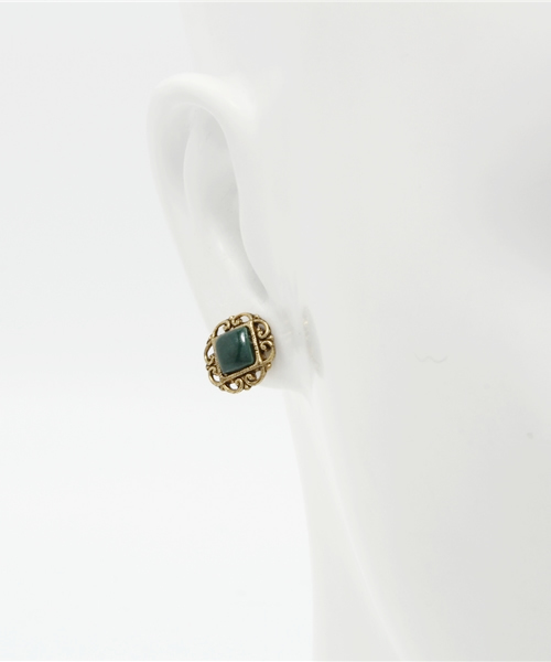 BEAMS BOY(ビームスボーイ)の「BEAMS BOY / アンティークボタンピアス(ピアス(両耳用)・レディース・レッド/グリーン・ONE SIZE)」の4枚目の写真