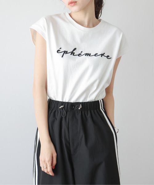 SUGAR BISKET（シュガービスケット）の「フレンチスリーブロゴTシャツ（Tシャツ/カットソー・レディース・ホワイト/ブラック/ホワイト系その他/ブラック系その他・M/L）」の2枚目の写真