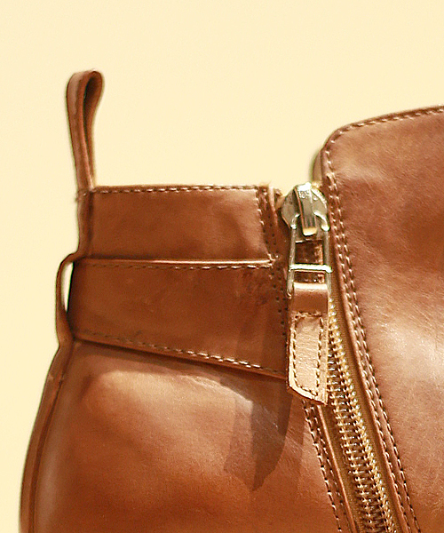 And A（アンドエー）の「バックストラップショートブーツ（ブーツ・レディース・ブラック/ブラウン・24.5cm/23.5cm）」の6枚目の写真