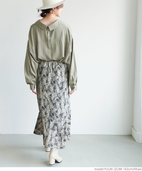coca(coca)(コカ)の「レーヨンツイル抜け襟シャツ(シャツ/ブラウス・レディース・ブラック/カーキ・ONE SIZE)」の16枚目の写真