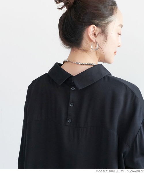 coca(coca)(コカ)の「レーヨンツイル抜け襟シャツ(シャツ/ブラウス・レディース・ブラック/カーキ・ONE SIZE)」の8枚目の写真