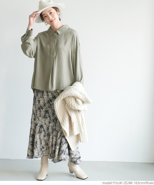 coca(coca)(コカ)の「レーヨンツイル抜け襟シャツ(シャツ/ブラウス・レディース・ブラック/カーキ・ONE SIZE)」の10枚目の写真