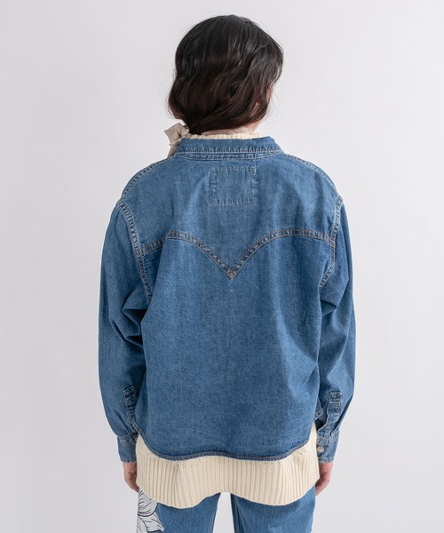 Levi's（リーバイス）の「LEVI'S(R) TYPE1 SHIRT ONE ON ONE SHIRT（シャツ/ブラウス・レディース・インディゴブルー・S/M/XS）」の3枚目の写真