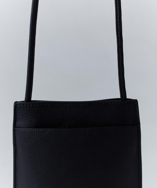 WYM LIDNM（ウィム バイ リドム）の「SHRINK EMBOSS LEATHER SHOULDER BAG（ショルダーバッグ・メンズ・ダークブラウン/ブラック・FREE）」の19枚目の写真