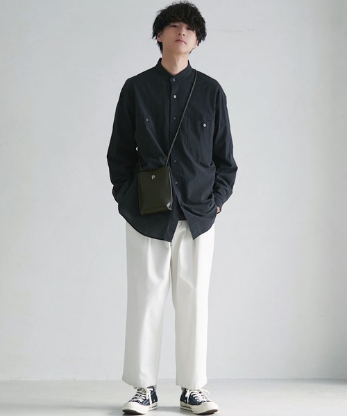 WYM LIDNM（ウィム バイ リドム）の「SHRINK EMBOSS LEATHER SHOULDER BAG（ショルダーバッグ・メンズ・ダークブラウン/ブラック・FREE）」の3枚目の写真