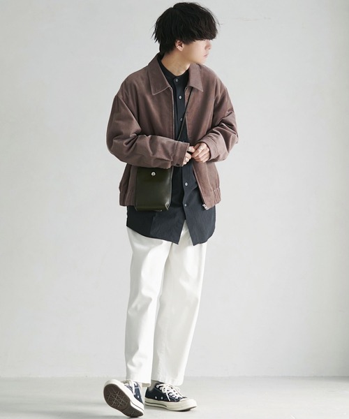 WYM LIDNM（ウィム バイ リドム）の「SHRINK EMBOSS LEATHER SHOULDER BAG（ショルダーバッグ・メンズ・ダークブラウン/ブラック・FREE）」の4枚目の写真