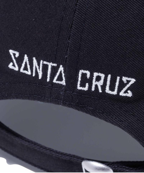 NEW ERA（ニューエラ）の「NEW ERA/ニューエラ キャップ 9THIRTY サンタクルーズ アウトライン 12654452（キャップ・メンズ・ブラック×ブラック・FREE）」の5枚目の写真