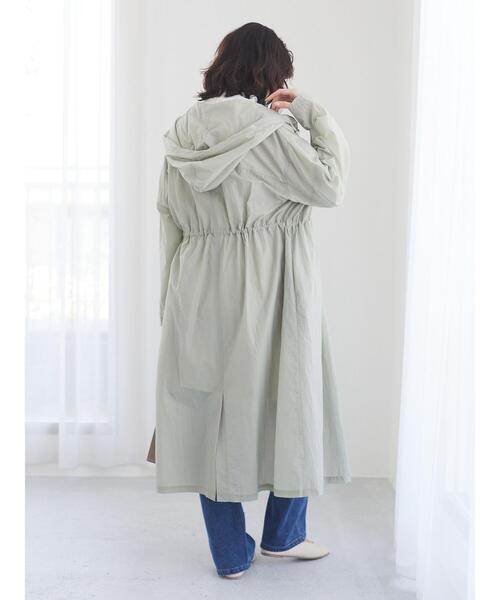 Green　Parks（グリーンパークス）の「軽量ロングマンパ＊（マウンテンパーカー・レディース・オフホワイト/ライトカーキ・FREE）」の21枚目の写真
